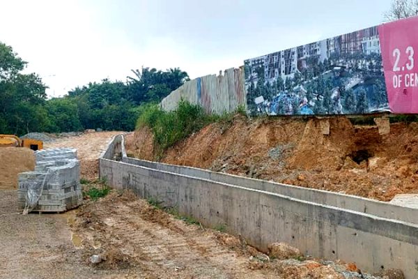 08 - Drainage Wall In Progress (Photo 8)